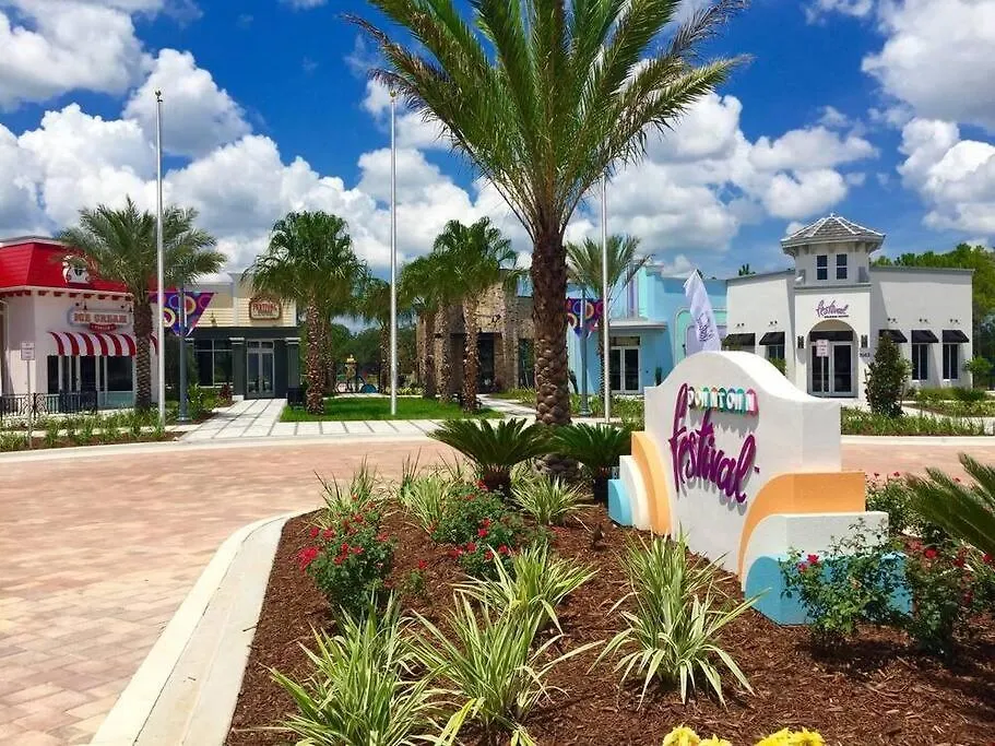 Beautiful Townhouse With Pool Close To Disney Davenport 0*,