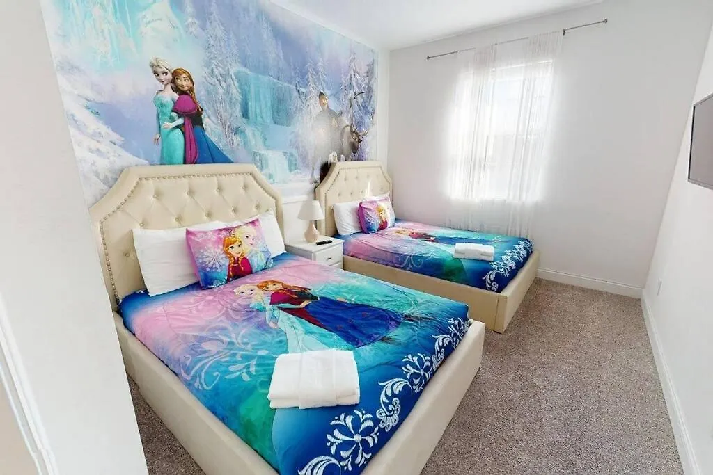 Beautiful Townhouse With Pool Close To Disney Davenport Hébergement de vacances