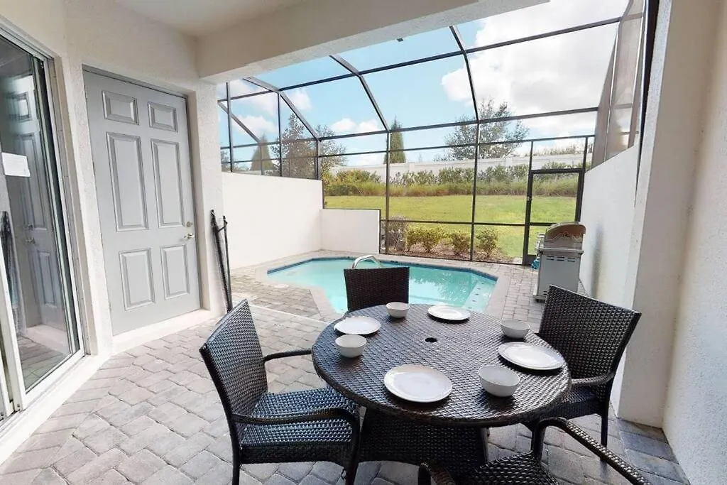 Hébergement de vacances Beautiful Townhouse With Pool Close To Disney Davenport