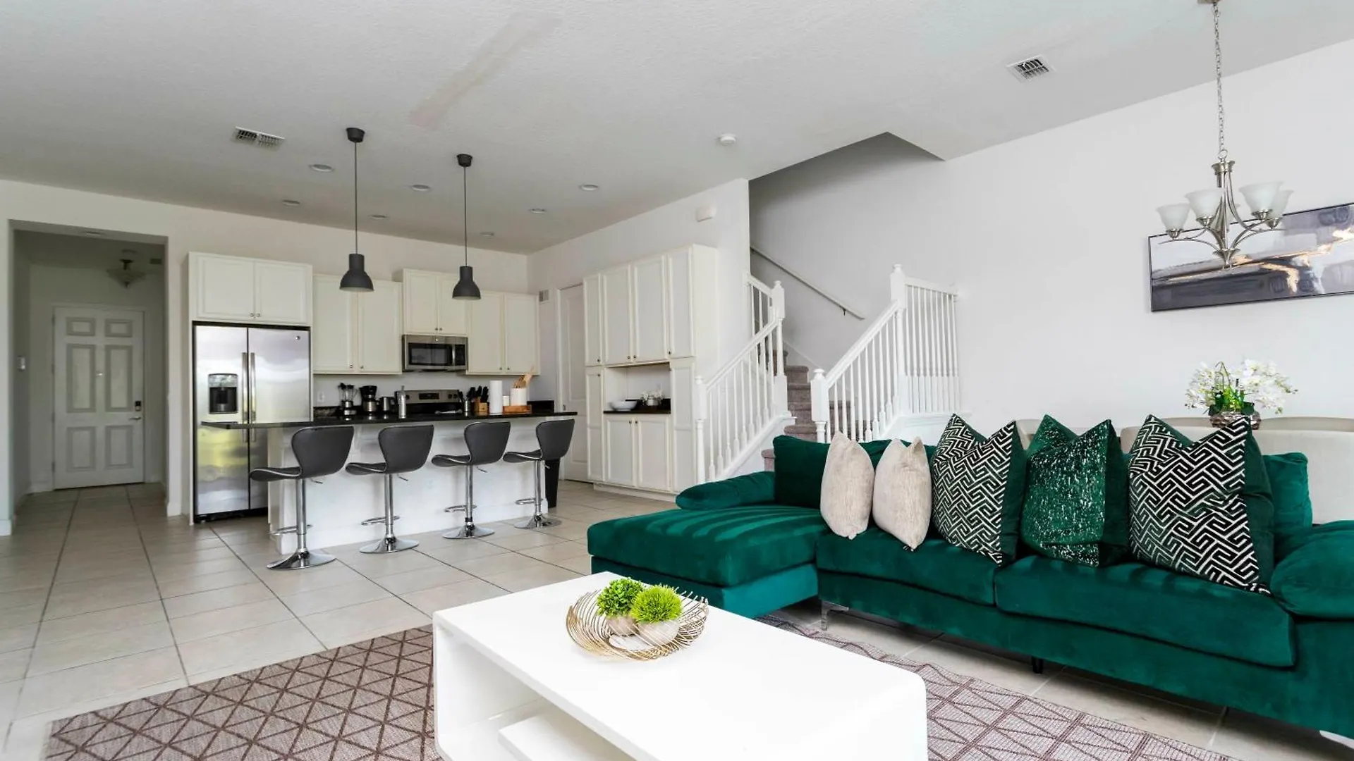Beautiful Townhouse With Pool Close To Disney Davenport 0*,  United States