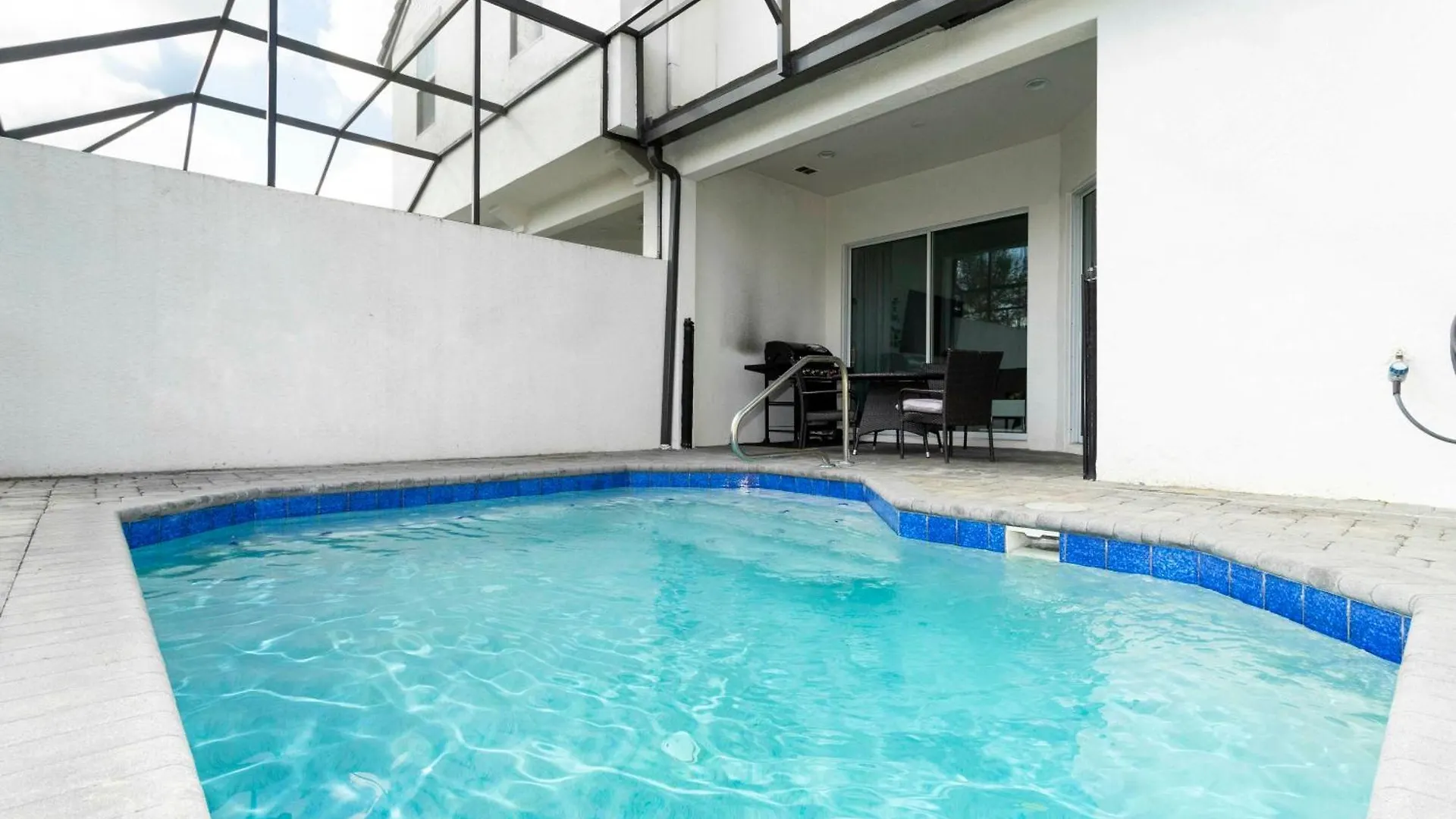 Beautiful Townhouse With Pool Close To Disney Davenport 0*,  United States